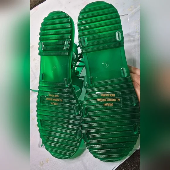 Rouge Helium Green Jelly Sandals - Picture 3 of 3
